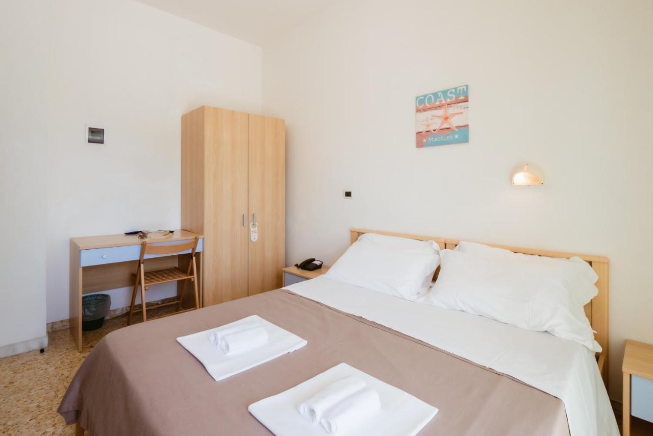 Hotel Villa Del Mare Senigallia Exterior photo