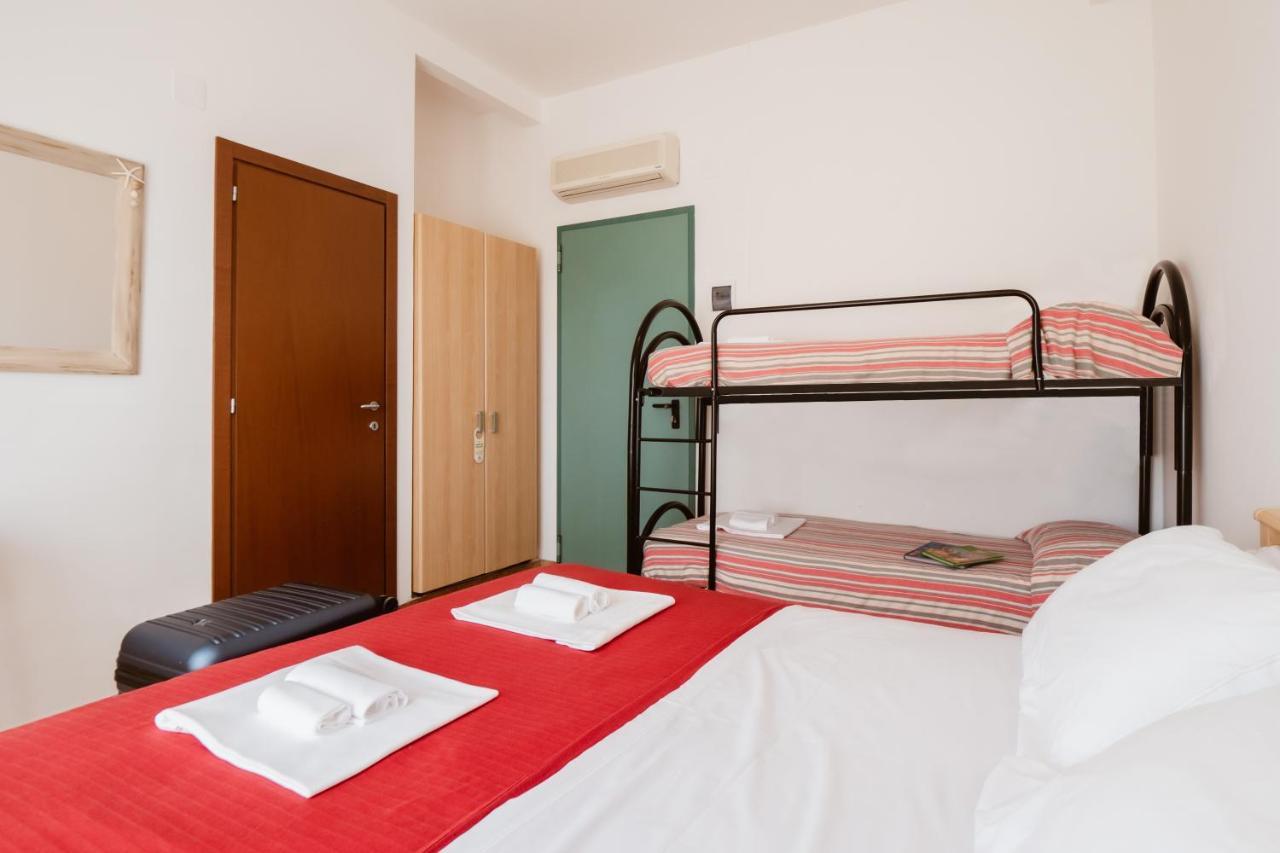 Hotel Villa Del Mare Senigallia Exterior photo