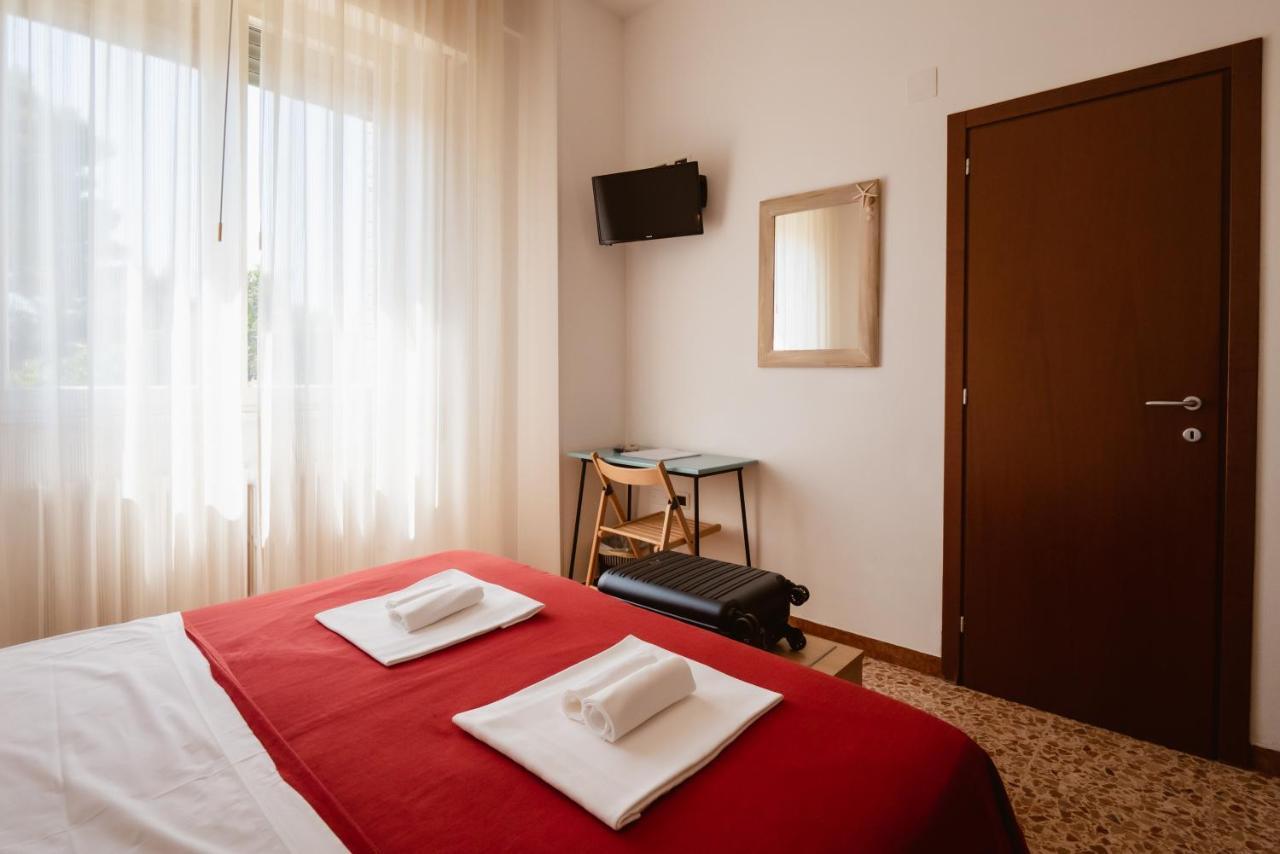Hotel Villa Del Mare Senigallia Exterior photo